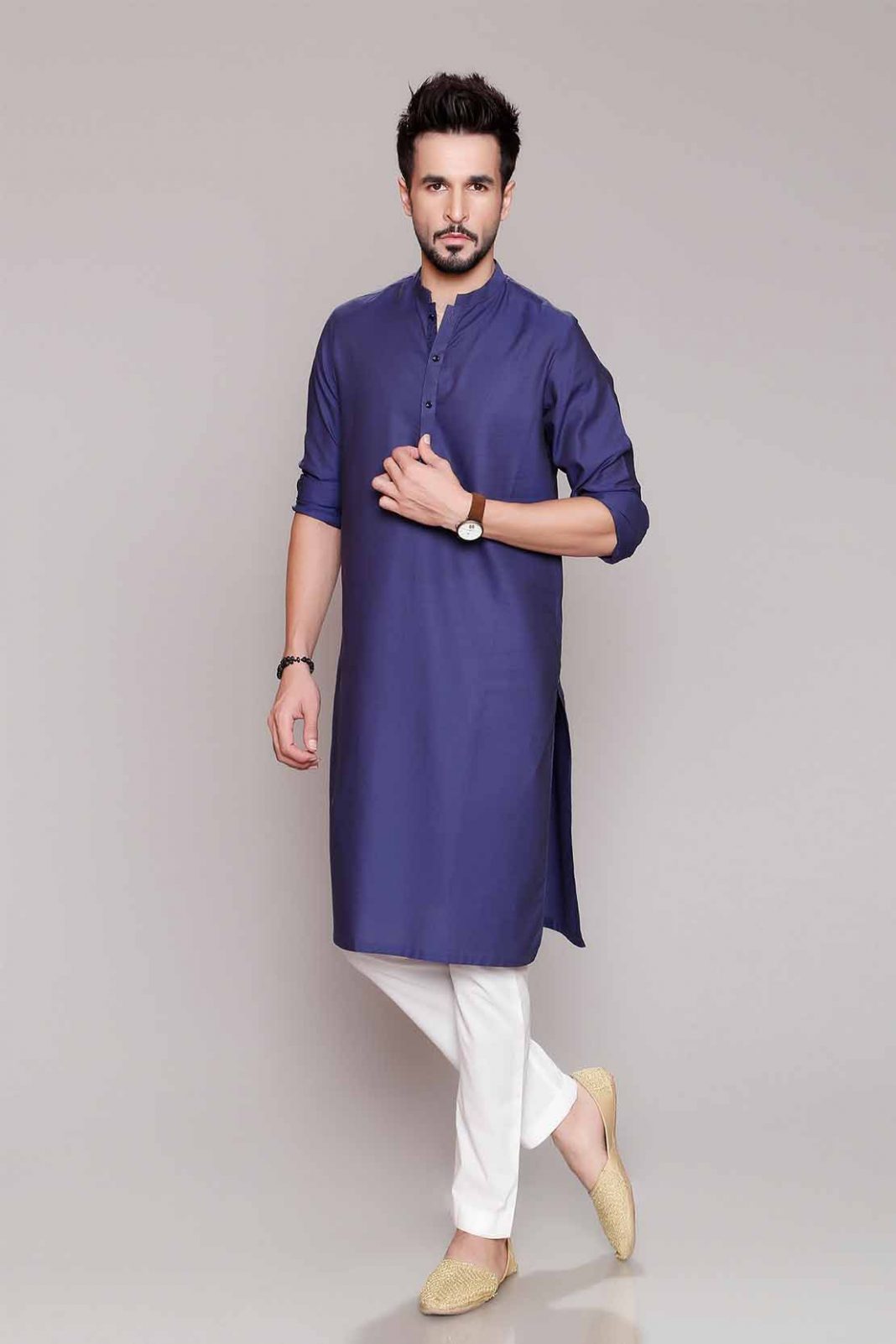 Trending Style Kurta and Pajamas for Men in India!