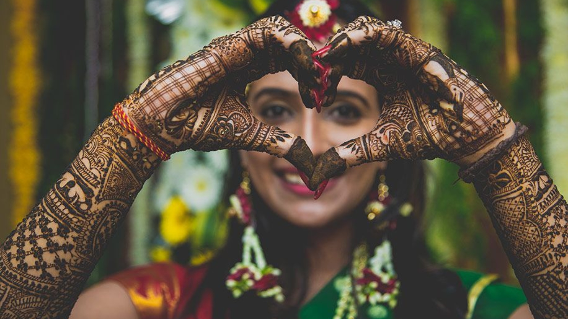 Mehendi or Hena or Hina Indian Bride Stock Image - Image of decoration,  green: 125025773