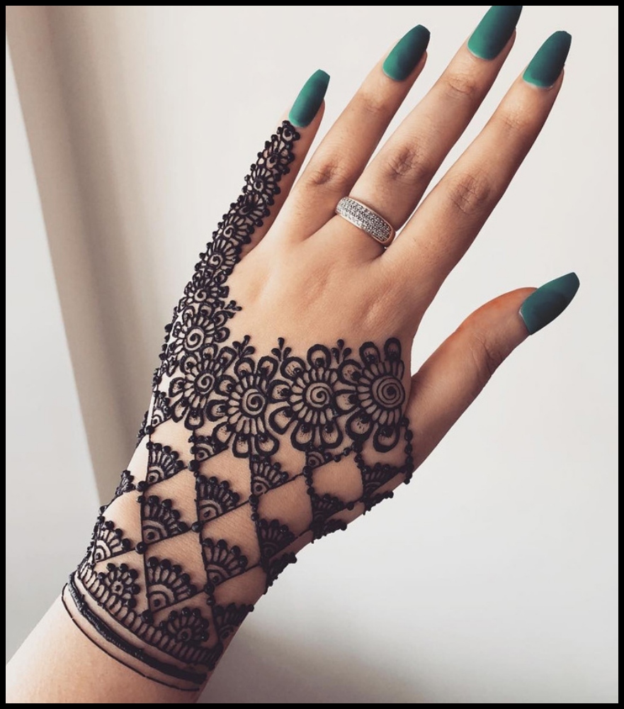 15+ Latest Back-Hand Mehndi Design For Trendy Brides-To-Be